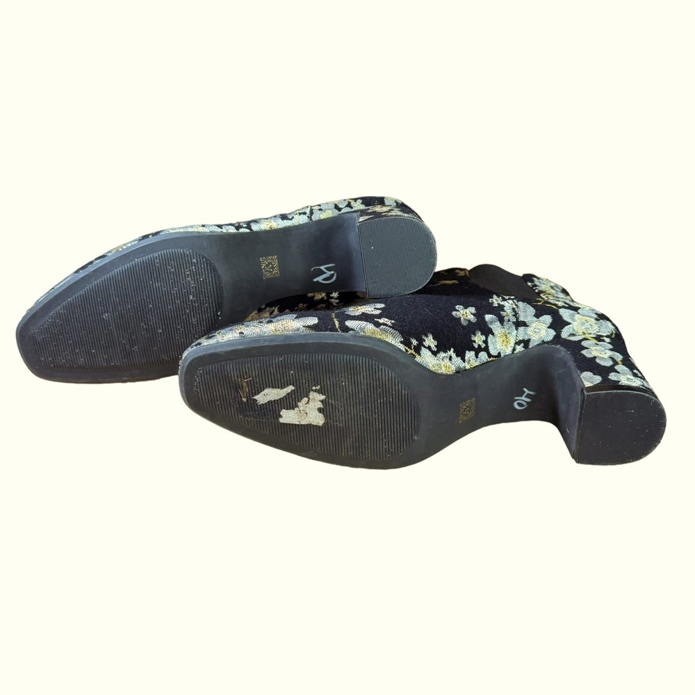 Anne Klein Gorgia Fabric Floral Ankle Booties EUC - Picture 8 of 13